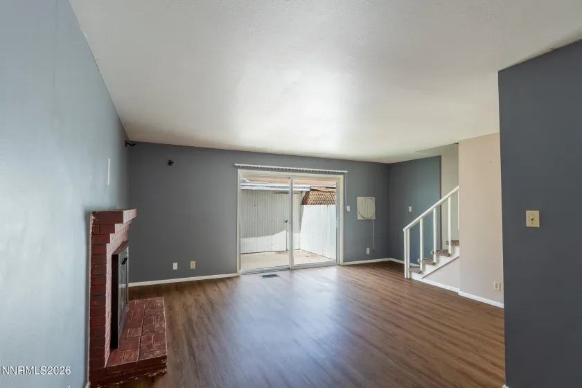 70 Smithridge, Reno, Nevada 89502, 3 Bedrooms Bedrooms, ,2 BathroomsBathrooms,Residential,Residential,Smithridge,0,260011249