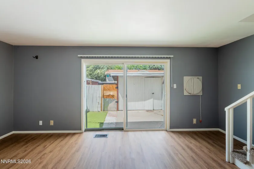 70 Smithridge, Reno, Nevada 89502, 3 Bedrooms Bedrooms, ,2 BathroomsBathrooms,Residential,Residential,Smithridge,0,260011249