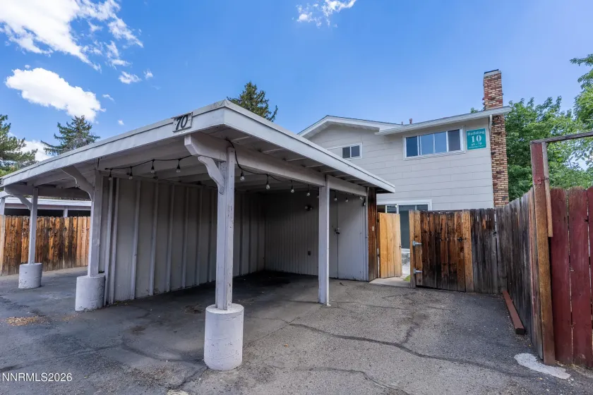 70 Smithridge, Reno, Nevada 89502, 3 Bedrooms Bedrooms, ,2 BathroomsBathrooms,Residential,Residential,Smithridge,0,260011249