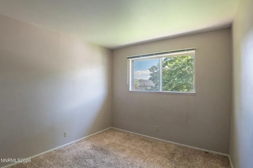 70 Smithridge, Reno, Nevada 89502, 3 Bedrooms Bedrooms, ,2 BathroomsBathrooms,Residential,Residential,Smithridge,0,260011249
