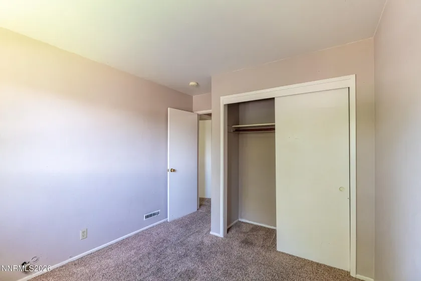 70 Smithridge, Reno, Nevada 89502, 3 Bedrooms Bedrooms, ,2 BathroomsBathrooms,Residential,Residential,Smithridge,0,260011249