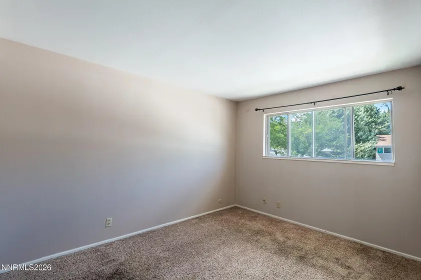 70 Smithridge, Reno, Nevada 89502, 3 Bedrooms Bedrooms, ,2 BathroomsBathrooms,Residential,Residential,Smithridge,0,260011249