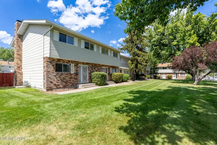 70 Smithridge, Reno, Nevada 89502, 3 Bedrooms Bedrooms, ,2 BathroomsBathrooms,Residential,Residential,Smithridge,0,260011249