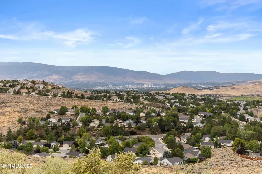 2738 Kettle, Sparks, Nevada 89436, 4 Bedrooms Bedrooms, ,3 BathroomsBathrooms,Residential,Residential,Kettle,0,250054573