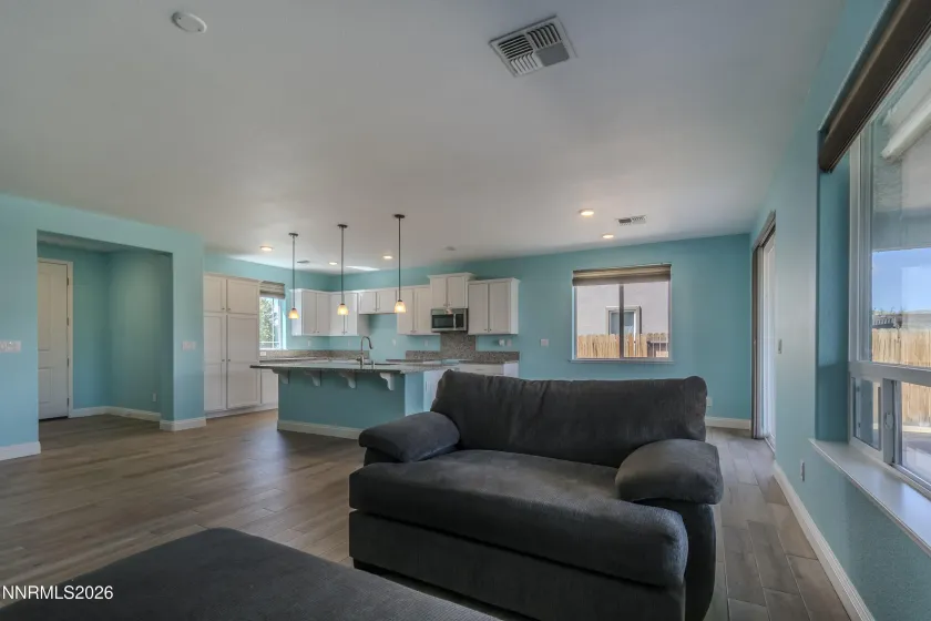 1199 Spruce Meadows, Sparks, Nevada 89441, 3 Bedrooms Bedrooms, ,2 BathroomsBathrooms,Residential,Residential,Spruce Meadows,0,260011250