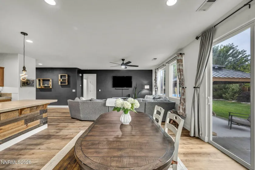 131 Catlin, Dayton, Nevada 89403, 3 Bedrooms Bedrooms, ,2 BathroomsBathrooms,Residential,Residential,Catlin,0,260011258
