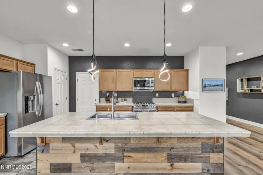 131 Catlin, Dayton, Nevada 89403, 3 Bedrooms Bedrooms, ,2 BathroomsBathrooms,Residential,Residential,Catlin,0,260011258