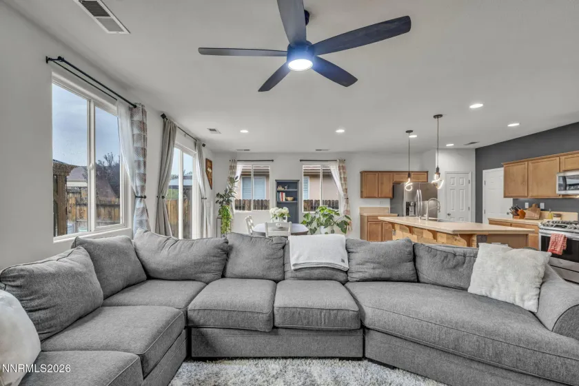 131 Catlin, Dayton, Nevada 89403, 3 Bedrooms Bedrooms, ,2 BathroomsBathrooms,Residential,Residential,Catlin,0,260011258