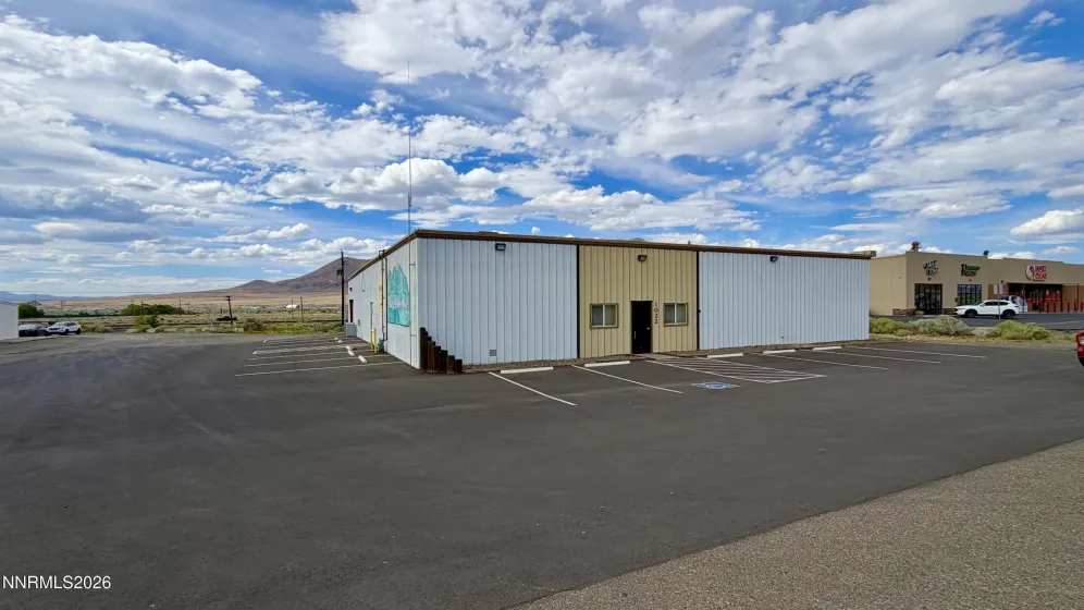 1022 Grass Valley, Winnemucca, Nevada 89445, ,Commercial Sale,Residential,Grass Valley,0,260011261