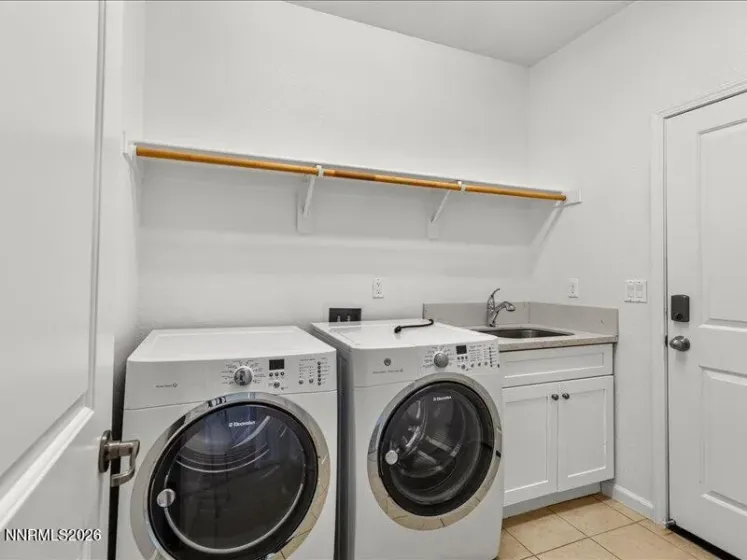 6723 Centaurus, Sparks, Nevada 89436, 3 Bedrooms Bedrooms, ,2 BathroomsBathrooms,Residential,Residential,Centaurus,0,260011262