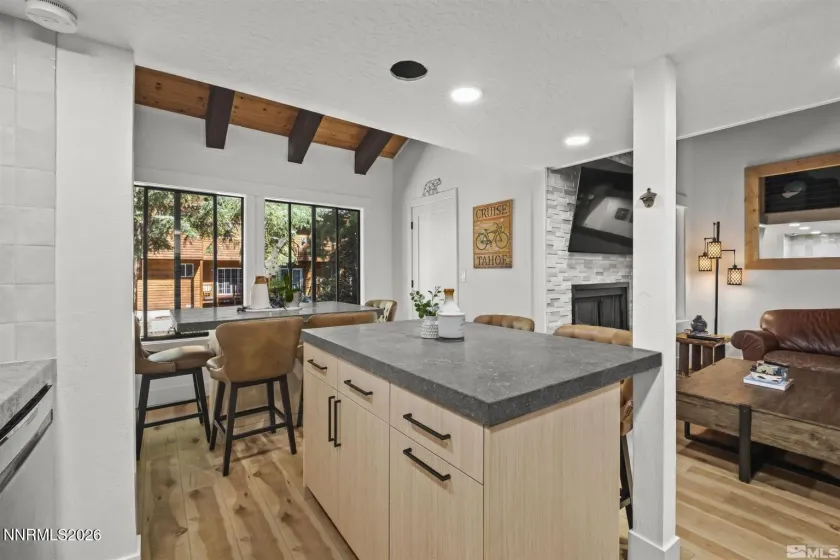 945 Harold, Incline Village, Nevada 89451, 3 Bedrooms Bedrooms, ,2 BathroomsBathrooms,Residential,Residential,Harold,0,260011264