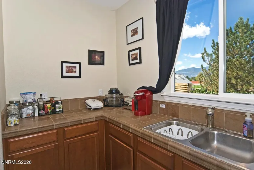 1306 Kim, Minden, Nevada 89423, 5 Bedrooms Bedrooms, ,4 BathroomsBathrooms,Residential,Residential,Kim,0,260011269