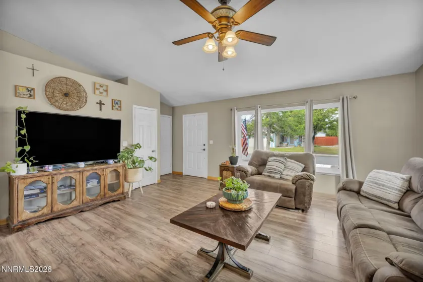 17522 Javalina, Reno, Nevada 89508, 3 Bedrooms Bedrooms, ,2 BathroomsBathrooms,Residential,Residential,Javalina,0,260011270