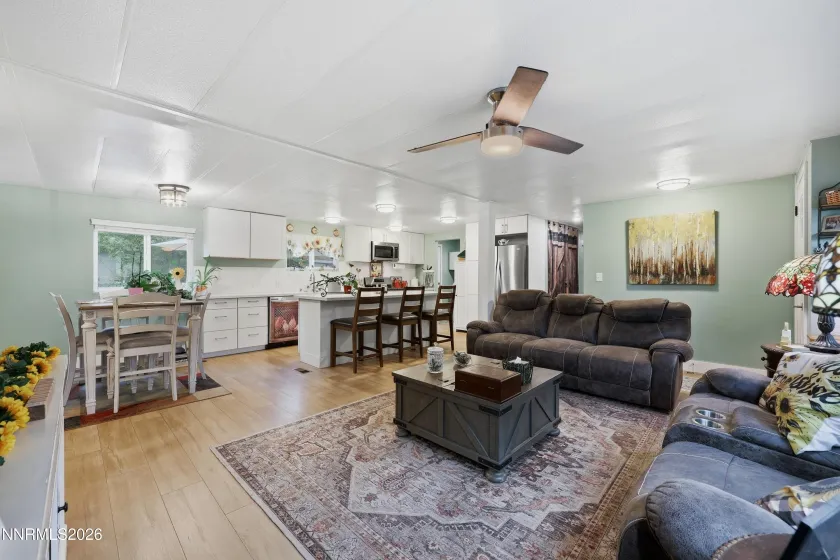 45 Bryan, Carson City, Nevada 89706, 3 Bedrooms Bedrooms, ,2 BathroomsBathrooms,Residential,Residential,Bryan,0,260011272