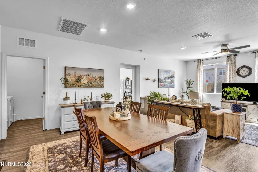 6738 Coyote Call, Sparks, Nevada 89436, 3 Bedrooms Bedrooms, ,2 BathroomsBathrooms,Residential,Residential,Coyote Call,0,260011267