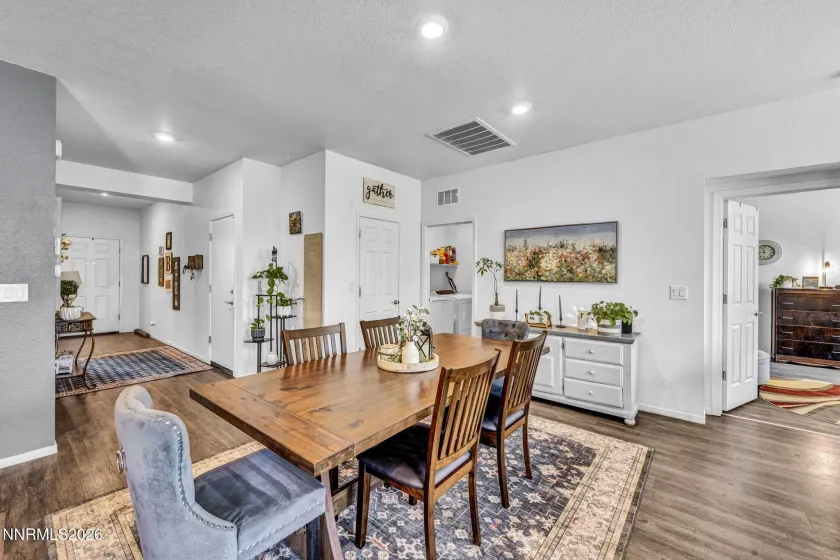 6738 Coyote Call, Sparks, Nevada 89436, 3 Bedrooms Bedrooms, ,2 BathroomsBathrooms,Residential,Residential,Coyote Call,0,260011267
