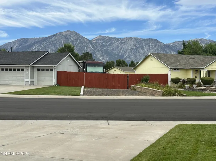 1228 Springtime, Gardnerville, Nevada 89460, 3 Bedrooms Bedrooms, ,2 BathroomsBathrooms,Residential,Residential,Springtime,0,260011283
