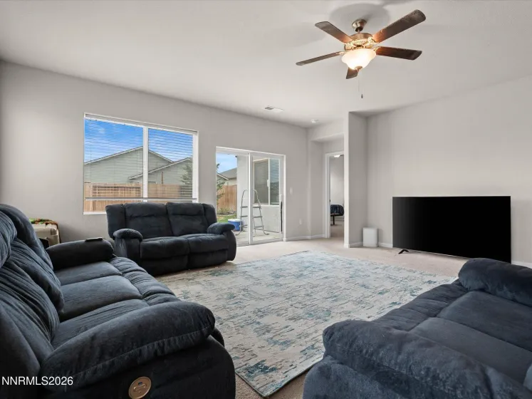189 Walnut, Fernley, Nevada 89408, 4 Bedrooms Bedrooms, ,2 BathroomsBathrooms,Residential,Residential,Walnut,0,260011294
