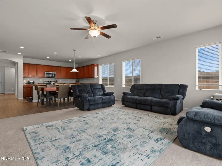 189 Walnut, Fernley, Nevada 89408, 4 Bedrooms Bedrooms, ,2 BathroomsBathrooms,Residential,Residential,Walnut,0,260011294