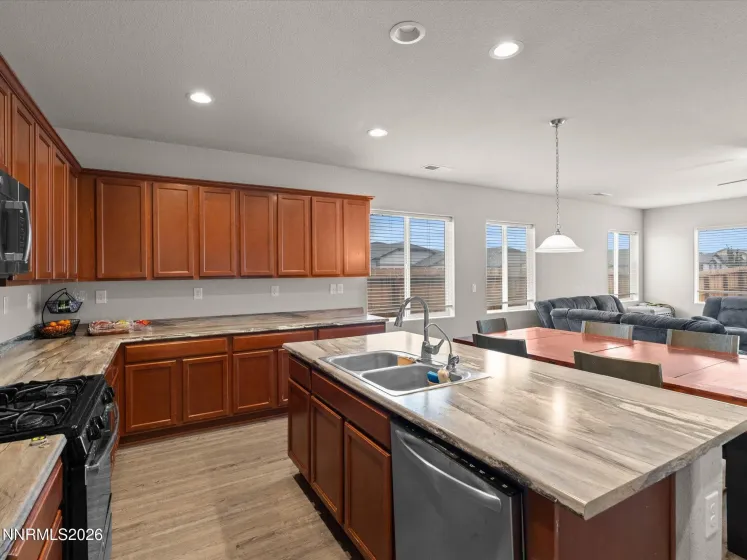 189 Walnut, Fernley, Nevada 89408, 4 Bedrooms Bedrooms, ,2 BathroomsBathrooms,Residential,Residential,Walnut,0,260011294