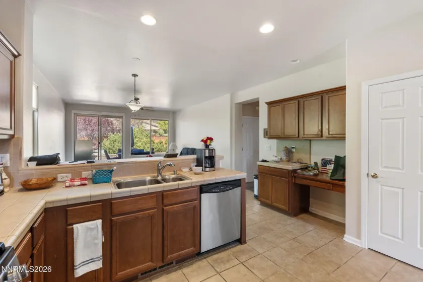 1620 Medolla, Sparks, Nevada 89434, 2 Bedrooms Bedrooms, ,2 BathroomsBathrooms,Residential,Residential,Medolla,0,260005804