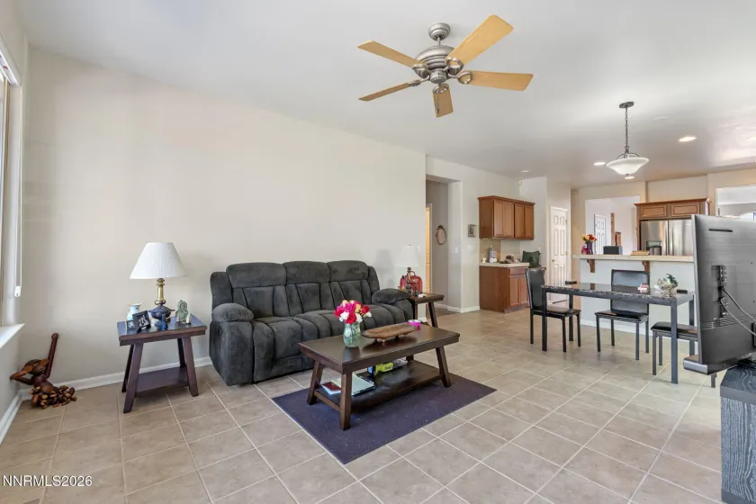 1620 Medolla, Sparks, Nevada 89434, 2 Bedrooms Bedrooms, ,2 BathroomsBathrooms,Residential,Residential,Medolla,0,260005804