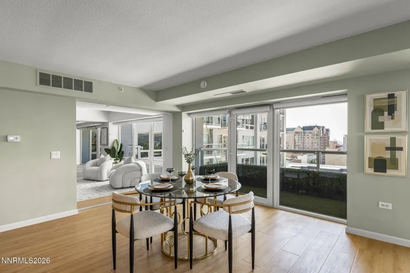 255 Sierra, Reno, Nevada 89501, 2 Bedrooms Bedrooms, ,3 BathroomsBathrooms,Residential,Residential,Sierra,0,260011296