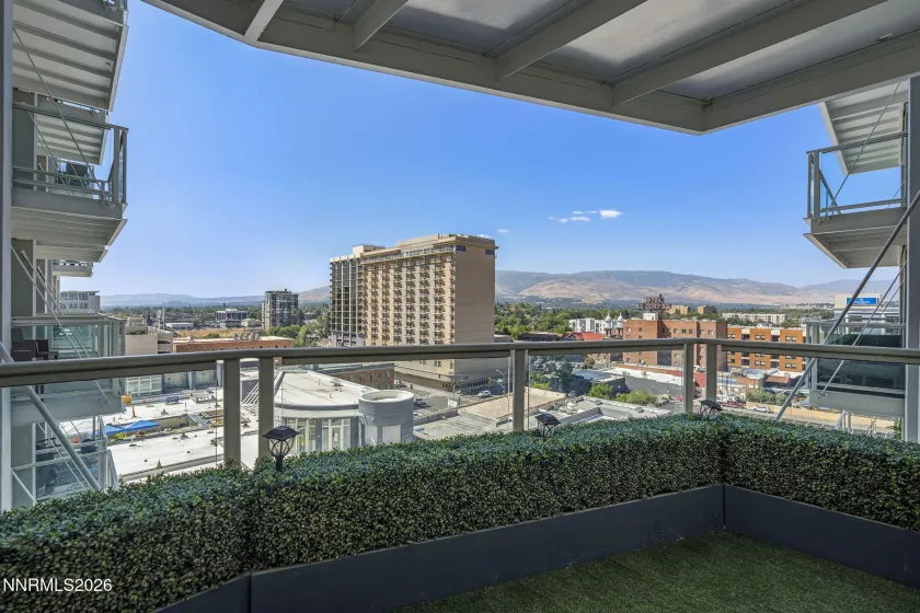 255 Sierra, Reno, Nevada 89501, 2 Bedrooms Bedrooms, ,3 BathroomsBathrooms,Residential,Residential,Sierra,0,260011296