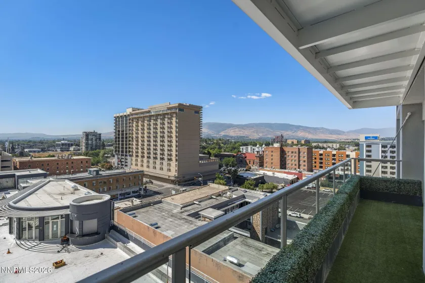 255 Sierra, Reno, Nevada 89501, 2 Bedrooms Bedrooms, ,3 BathroomsBathrooms,Residential,Residential,Sierra,0,260011296