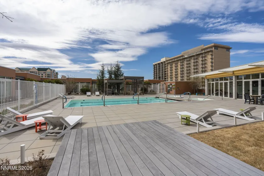 255 Sierra, Reno, Nevada 89501, 2 Bedrooms Bedrooms, ,3 BathroomsBathrooms,Residential,Residential,Sierra,0,260011296