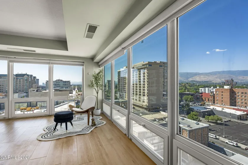 255 Sierra, Reno, Nevada 89501, 2 Bedrooms Bedrooms, ,3 BathroomsBathrooms,Residential,Residential,Sierra,0,260011296
