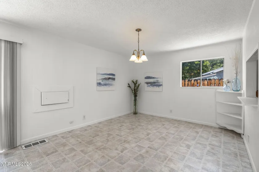 455 Mc Lean, Sparks, Nevada 89431, 3 Bedrooms Bedrooms, ,2 BathroomsBathrooms,Residential,Residential,Mc Lean,0,260011299