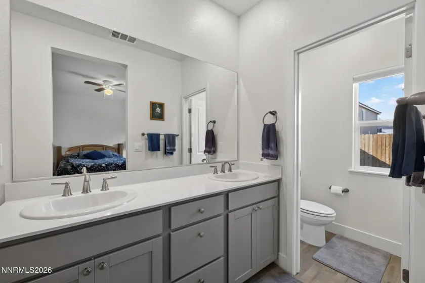 4396 Country Flats, Sparks, Nevada 89436, 3 Bedrooms Bedrooms, ,2 BathroomsBathrooms,Residential,Residential,Country Flats,0,260011301