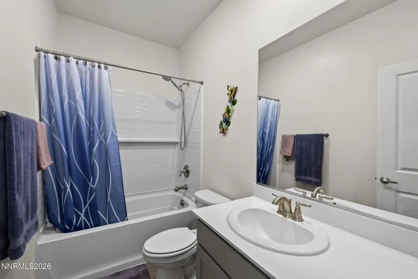 4396 Country Flats, Sparks, Nevada 89436, 3 Bedrooms Bedrooms, ,2 BathroomsBathrooms,Residential,Residential,Country Flats,0,260011301