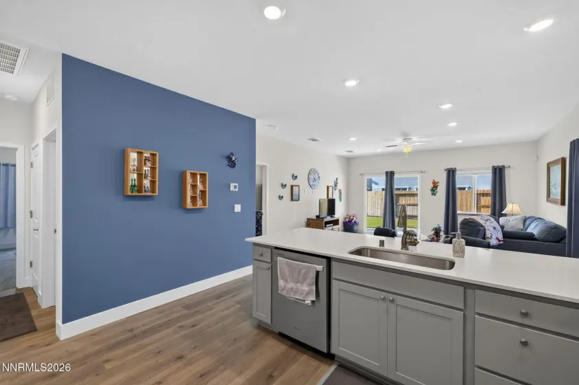 4396 Country Flats, Sparks, Nevada 89436, 3 Bedrooms Bedrooms, ,2 BathroomsBathrooms,Residential,Residential,Country Flats,0,260011301