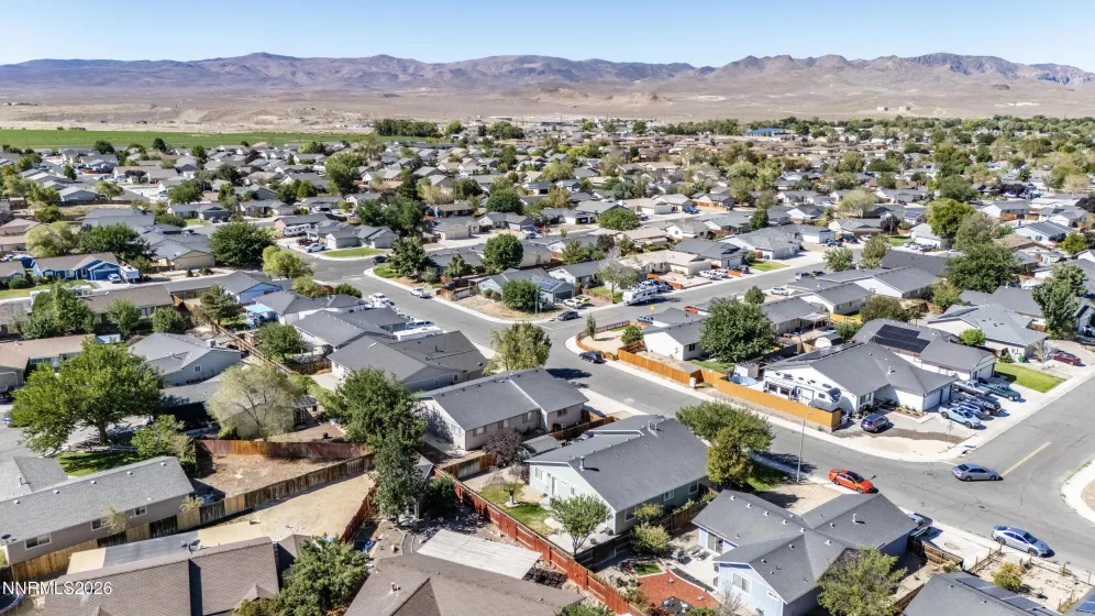 116 Michaelsen, Fernley, Nevada 89408, 3 Bedrooms Bedrooms, ,2 BathroomsBathrooms,Residential,Residential,Michaelsen,0,260011308