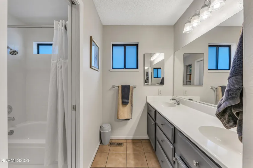 1865 Amarak, Reno, Nevada 89523, 3 Bedrooms Bedrooms, ,2 BathroomsBathrooms,Residential,Residential,Amarak,0,260011313