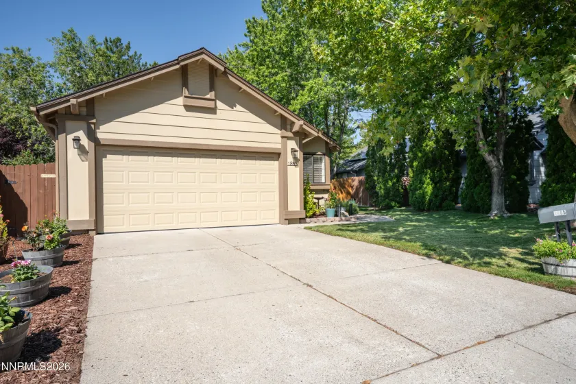 1865 Amarak, Reno, Nevada 89523, 3 Bedrooms Bedrooms, ,2 BathroomsBathrooms,Residential,Residential,Amarak,0,260011313