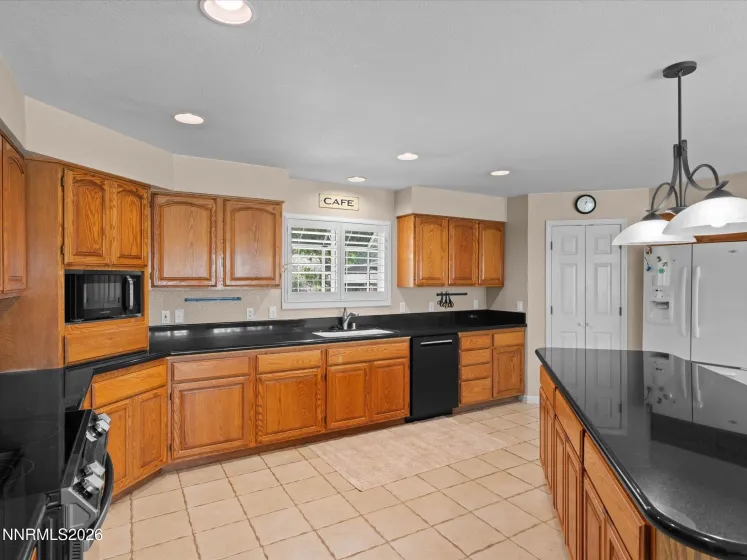 3766 Hobart, Carson City, Nevada 89703, 3 Bedrooms Bedrooms, ,2 BathroomsBathrooms,Residential,Residential,Hobart,0,260011322