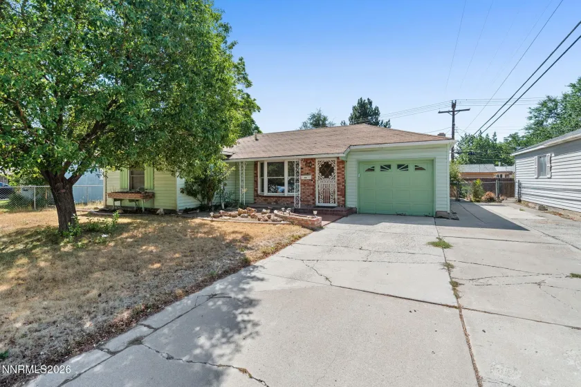 313 Greenbrae, Sparks, Nevada 89431, 3 Bedrooms Bedrooms, ,2 BathroomsBathrooms,Residential,Residential,Greenbrae,0,260011325