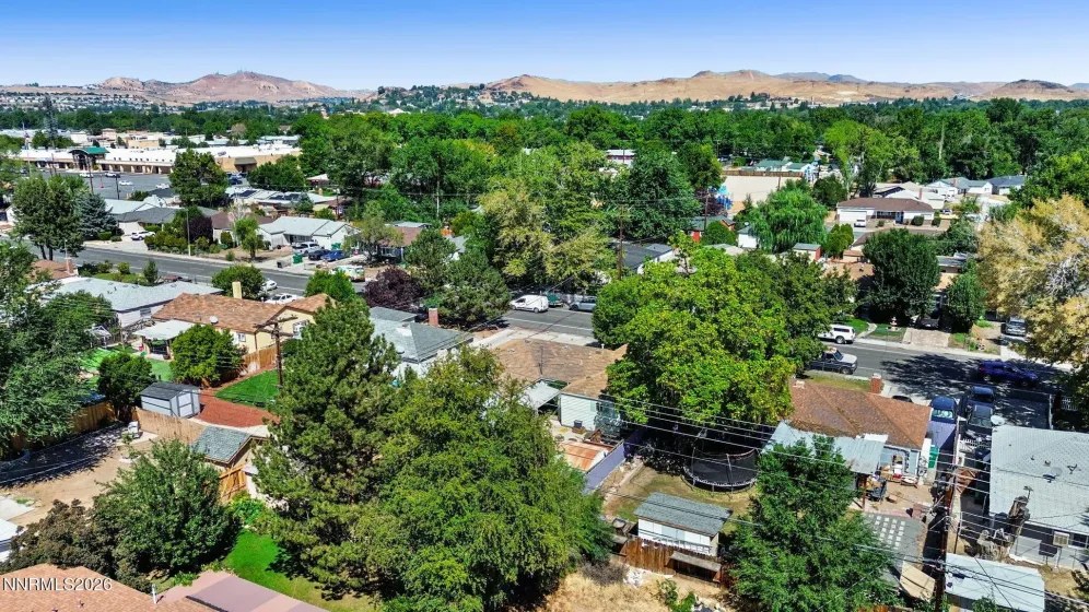 313 Greenbrae, Sparks, Nevada 89431, 3 Bedrooms Bedrooms, ,2 BathroomsBathrooms,Residential,Residential,Greenbrae,0,260011325