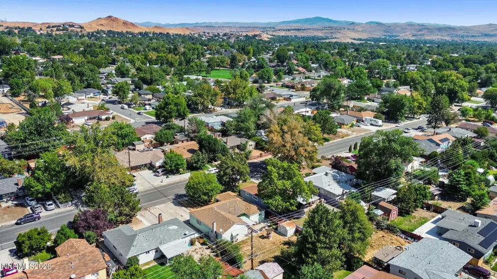 313 Greenbrae, Sparks, Nevada 89431, 3 Bedrooms Bedrooms, ,2 BathroomsBathrooms,Residential,Residential,Greenbrae,0,260011325