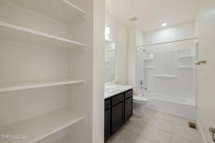 508 Cardiff, Sparks, Nevada 89441, 3 Bedrooms Bedrooms, ,2 BathroomsBathrooms,Residential,Residential,Cardiff,0,260011333