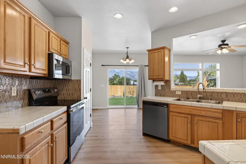 1379 Bumblebee, Gardnerville, Nevada 89460, 3 Bedrooms Bedrooms, ,2 BathroomsBathrooms,Residential,Residential,Bumblebee,0,260011335
