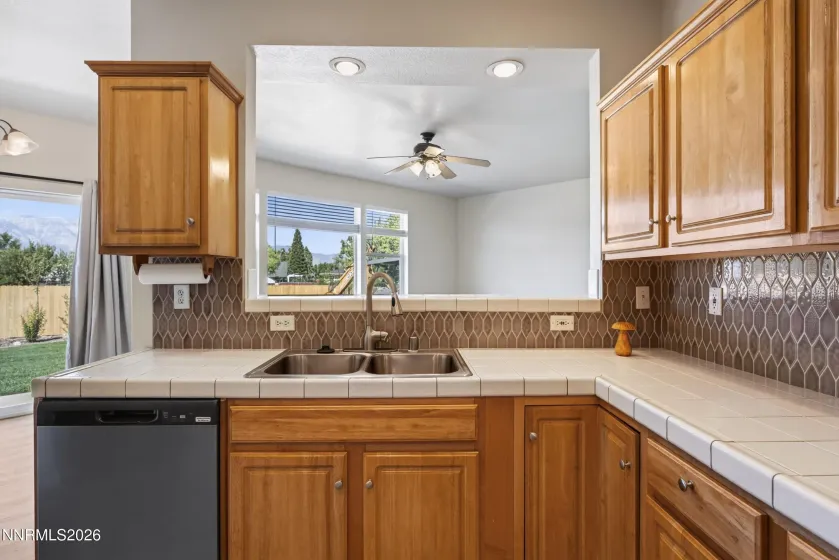 1379 Bumblebee, Gardnerville, Nevada 89460, 3 Bedrooms Bedrooms, ,2 BathroomsBathrooms,Residential,Residential,Bumblebee,0,260011335