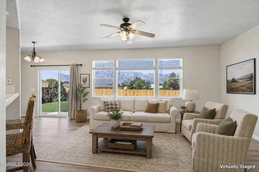 1379 Bumblebee, Gardnerville, Nevada 89460, 3 Bedrooms Bedrooms, ,2 BathroomsBathrooms,Residential,Residential,Bumblebee,0,260011335