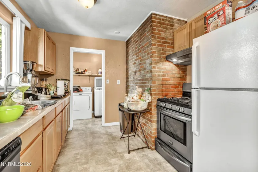 724 5th, Carson City, Nevada 89703, 3 Bedrooms Bedrooms, ,2 BathroomsBathrooms,Residential,Residential,5th,0,260011337