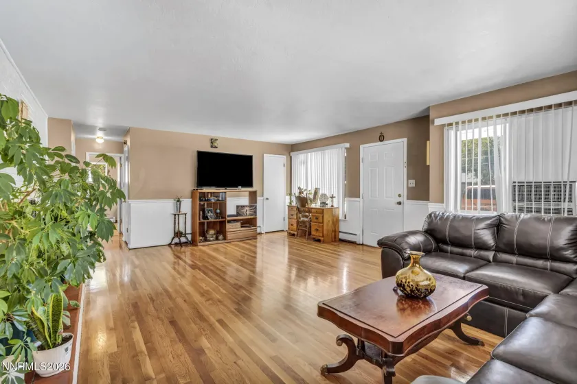724 5th, Carson City, Nevada 89703, 3 Bedrooms Bedrooms, ,2 BathroomsBathrooms,Residential,Residential,5th,0,260011337