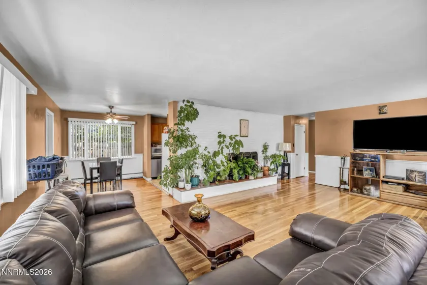 724 5th, Carson City, Nevada 89703, 3 Bedrooms Bedrooms, ,2 BathroomsBathrooms,Residential,Residential,5th,0,260011337