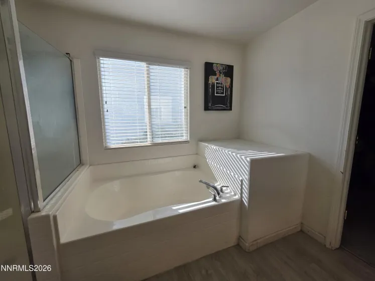9950 Moondust, Reno, Nevada 89506, 4 Bedrooms Bedrooms, ,3 BathroomsBathrooms,Residential,Residential,Moondust,0,260011347